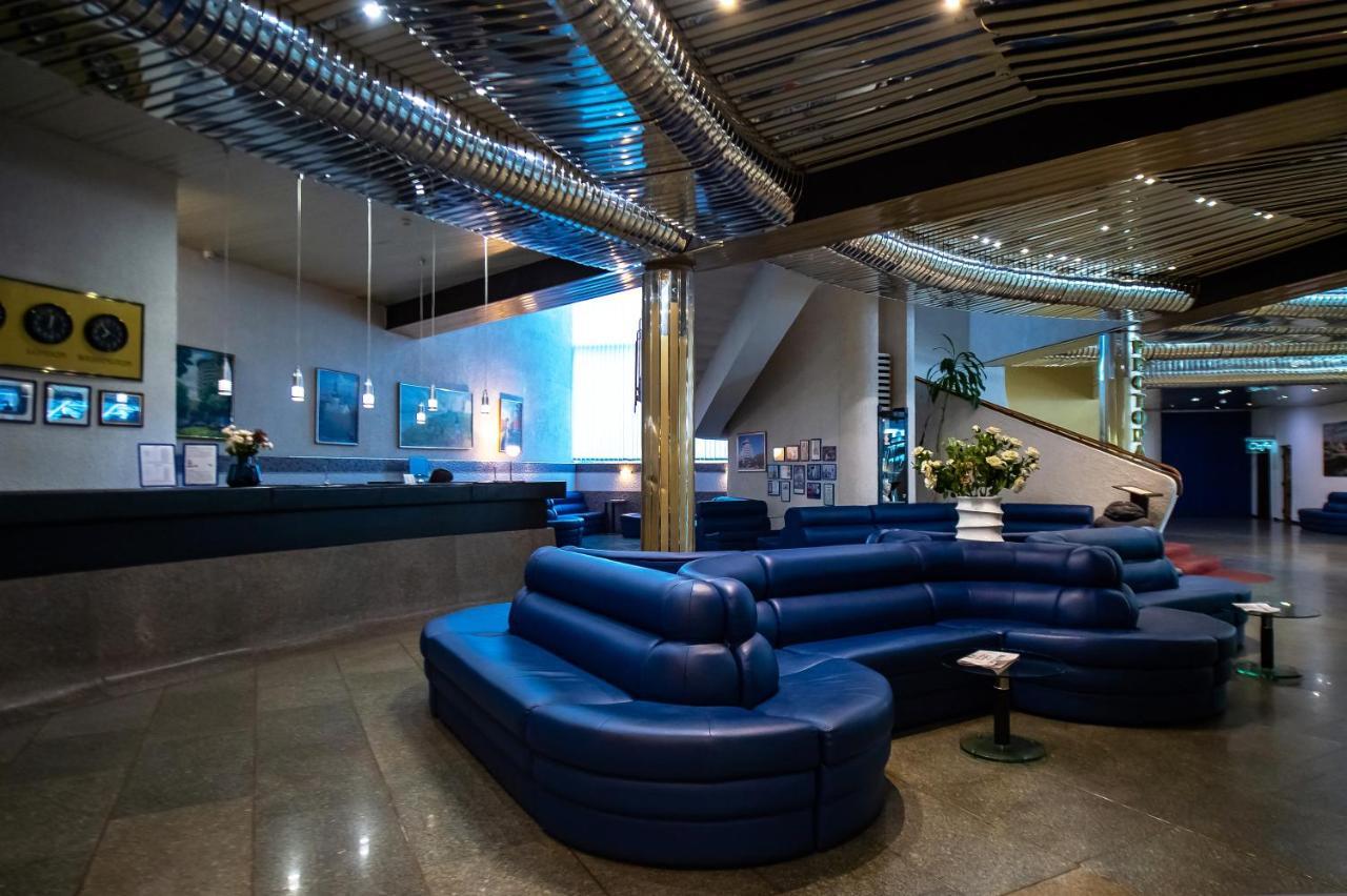 Salute Hotel Kiev Buitenkant foto