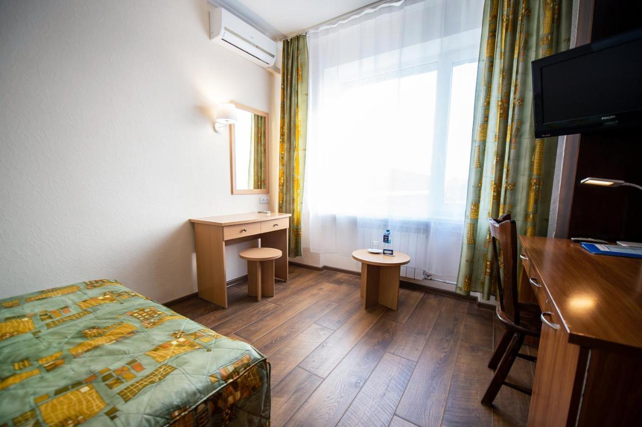 Salute Hotel Kiev Buitenkant foto